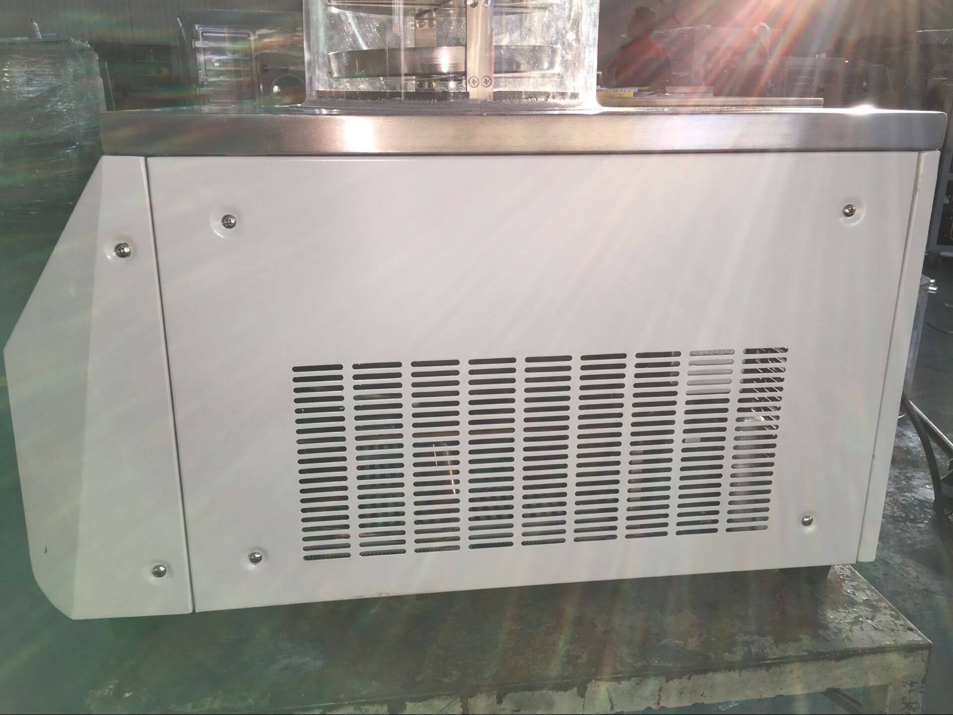 freeze drying equipment manufacturers